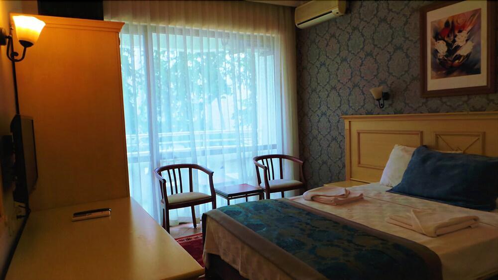 Intermar Hotel 말마리스 외부 사진