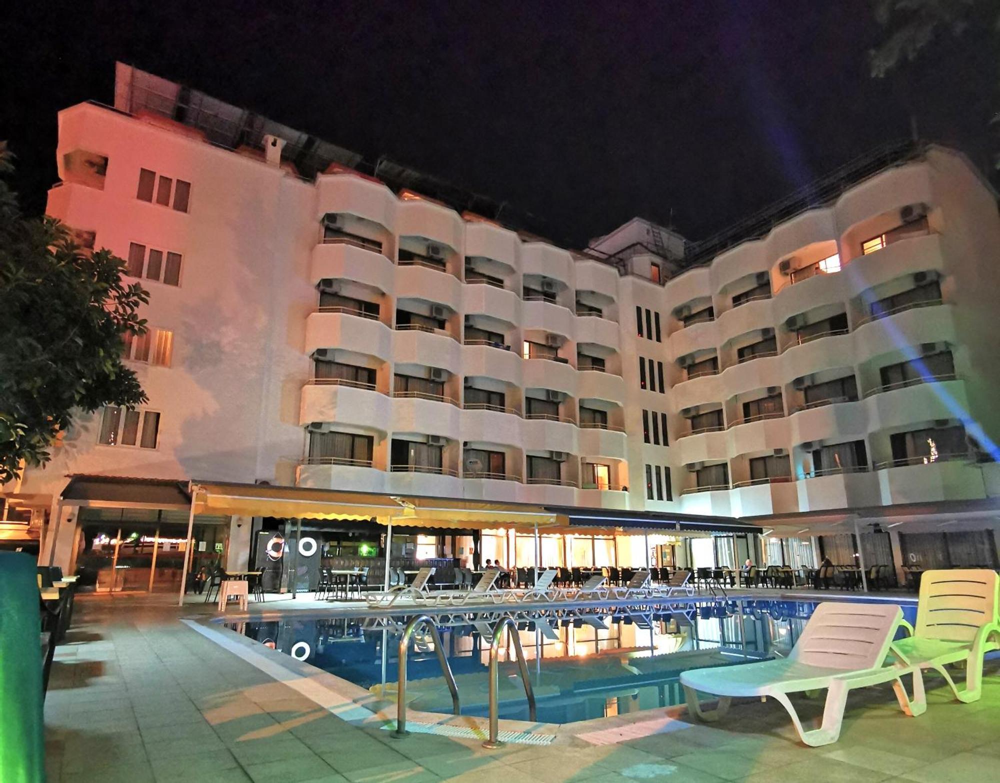 Intermar Hotel 말마리스 외부 사진