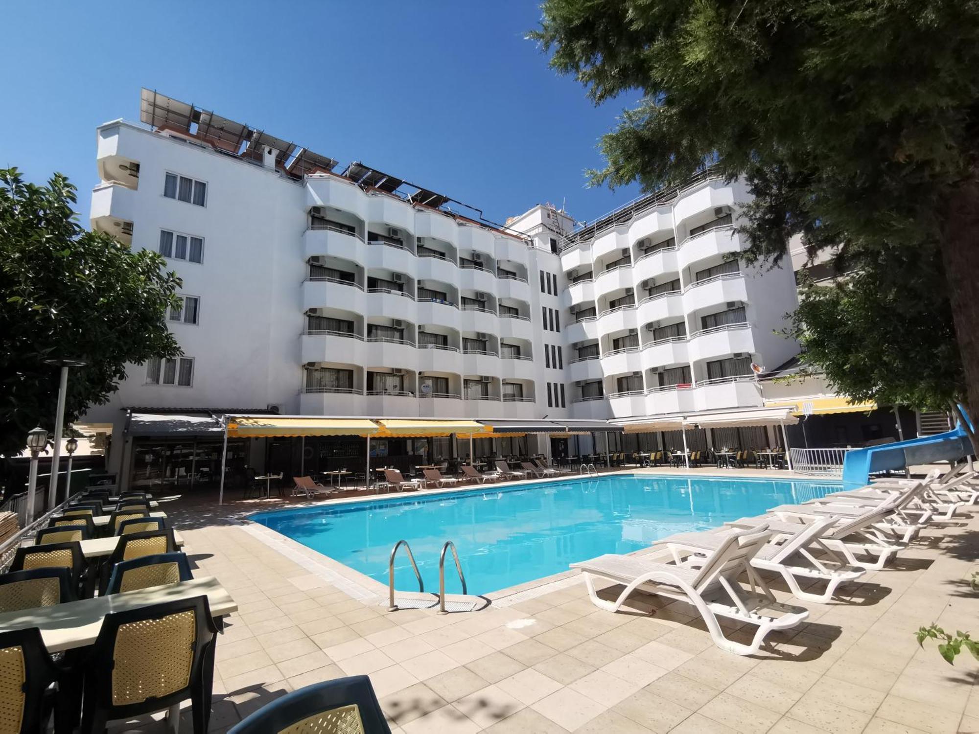 Intermar Hotel 말마리스 외부 사진