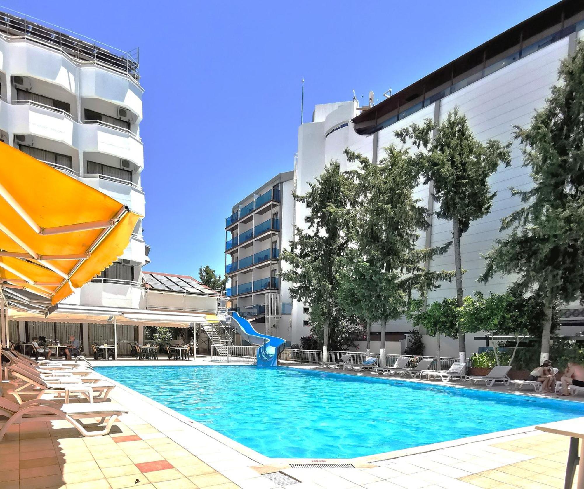Intermar Hotel 말마리스 외부 사진