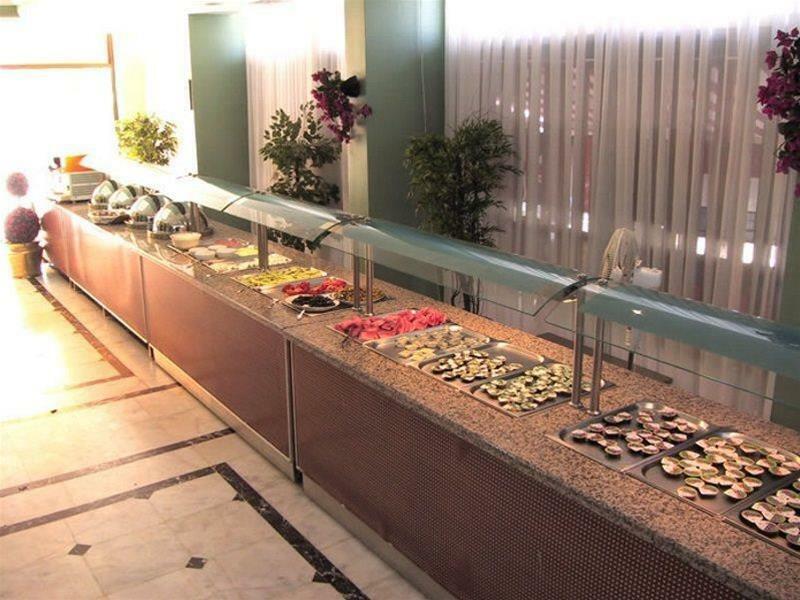 Intermar Hotel 말마리스 레스토랑 사진